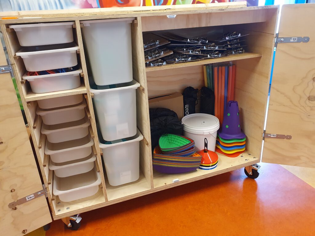 Beweegkast buitenlessen bewegend leren actief leren